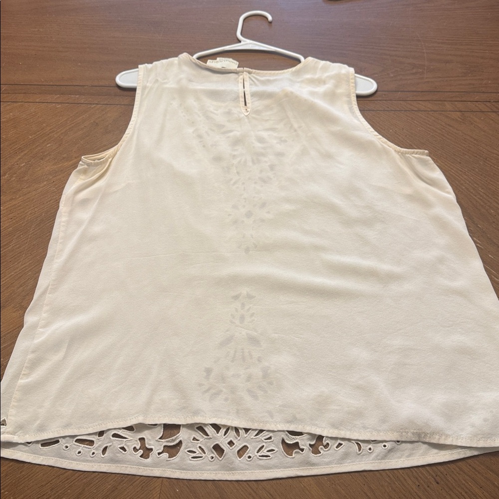 Cynthia Rowley Silk Embroidered Laser Cut Sleeveless Top Off White Sz Large - Picture 7 of 9